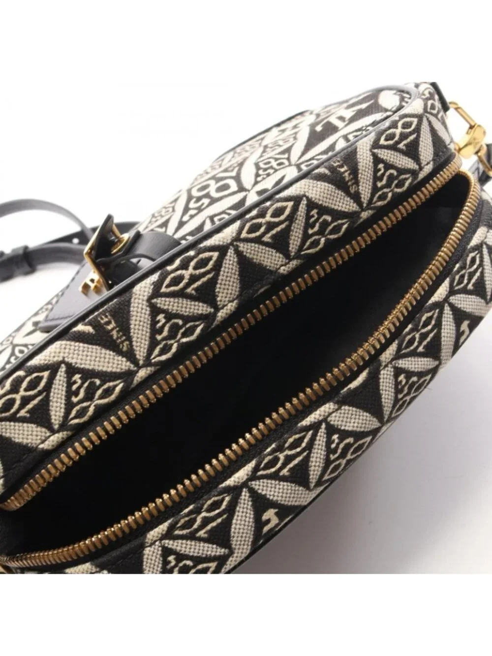 Louis Vuitton silhouette none removable